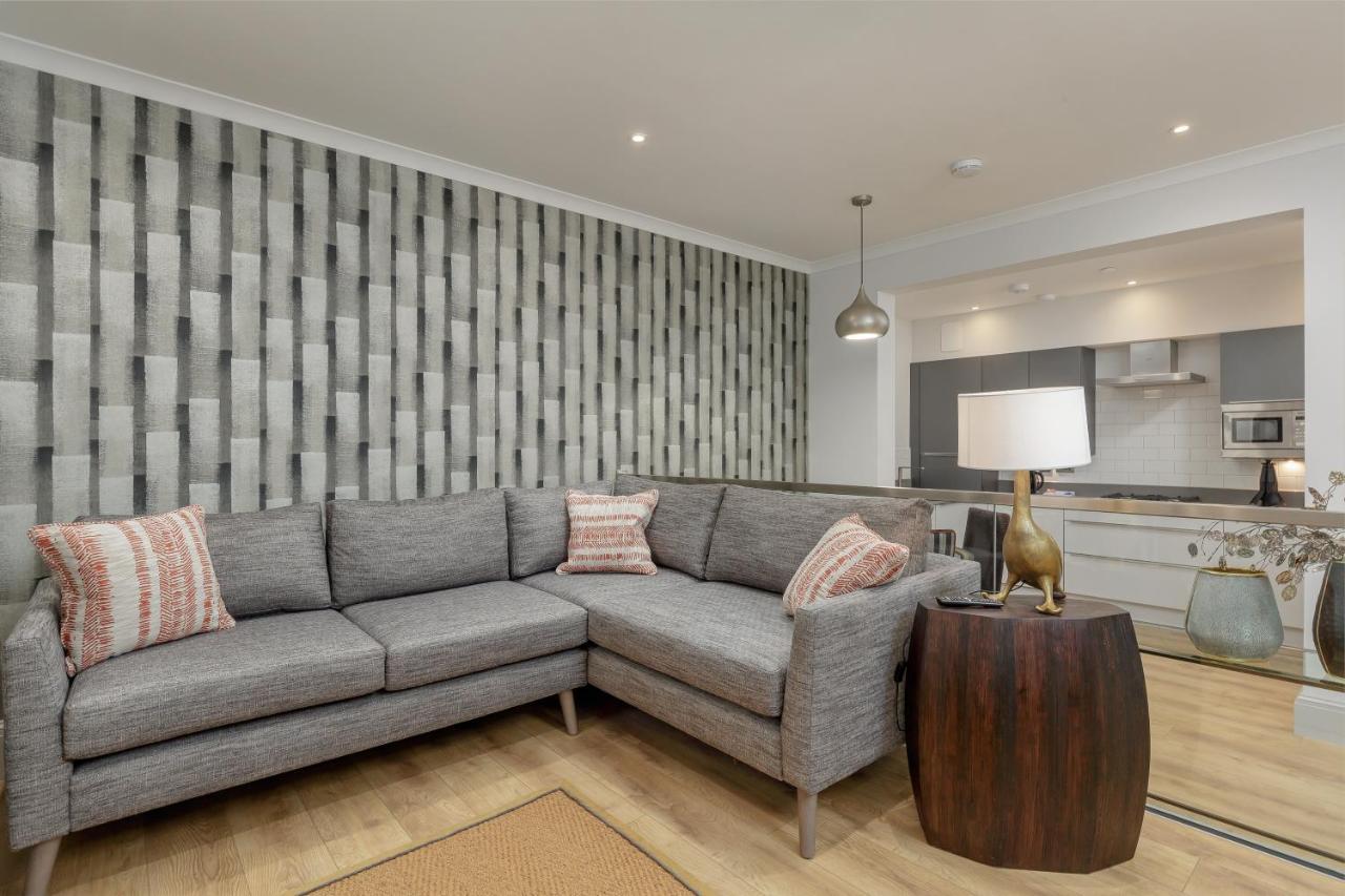 Destiny Scotland - Princes Street Residence เอดินบะระ ภายนอก รูปภาพ