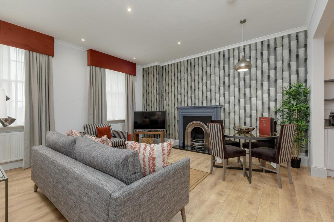 Destiny Scotland - Princes Street Residence เอดินบะระ ภายนอก รูปภาพ