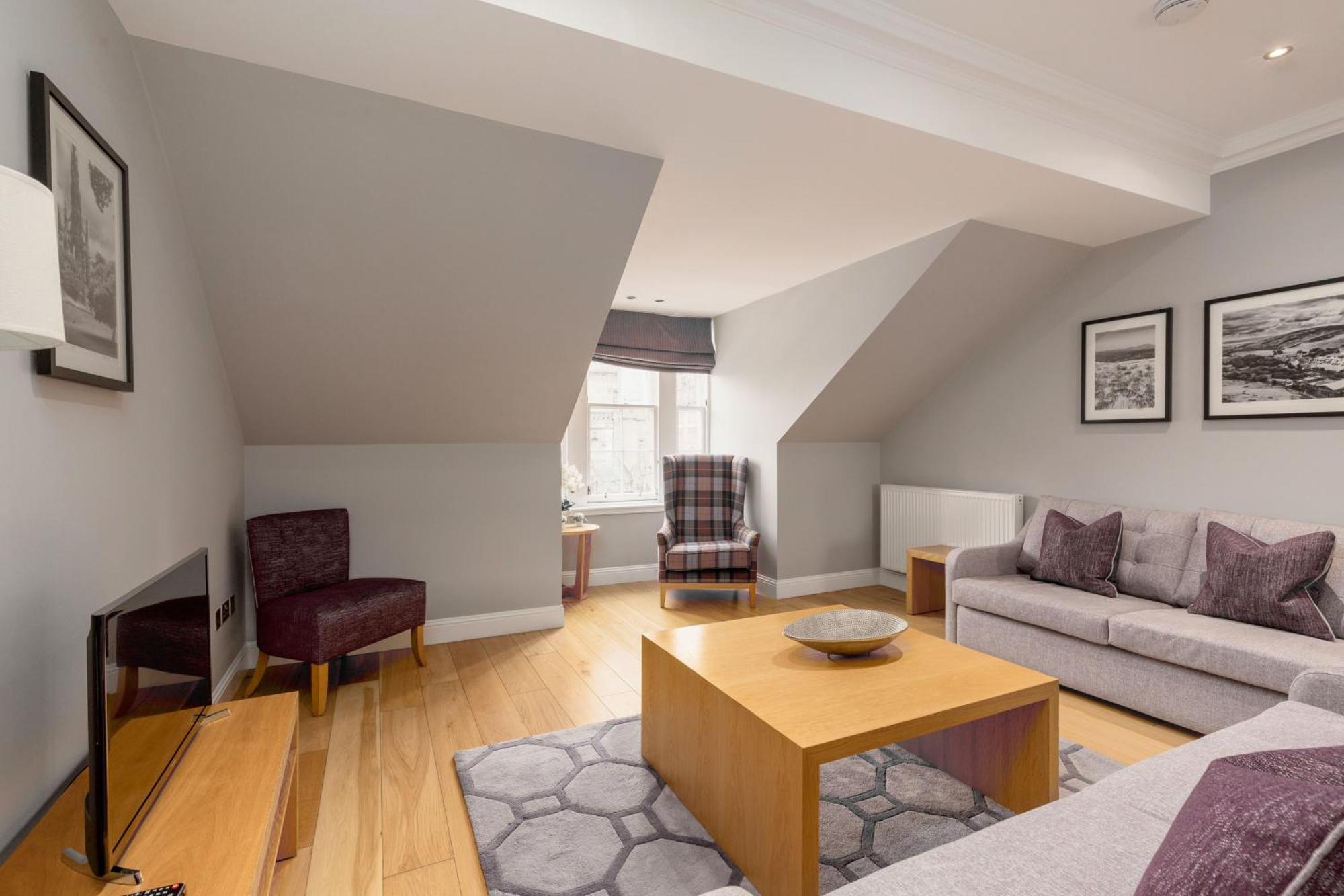 Destiny Scotland - Princes Street Residence เอดินบะระ ภายนอก รูปภาพ