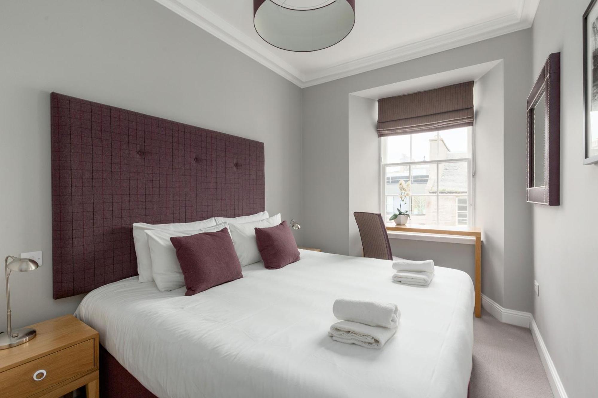 Destiny Scotland - Princes Street Residence เอดินบะระ ภายนอก รูปภาพ
