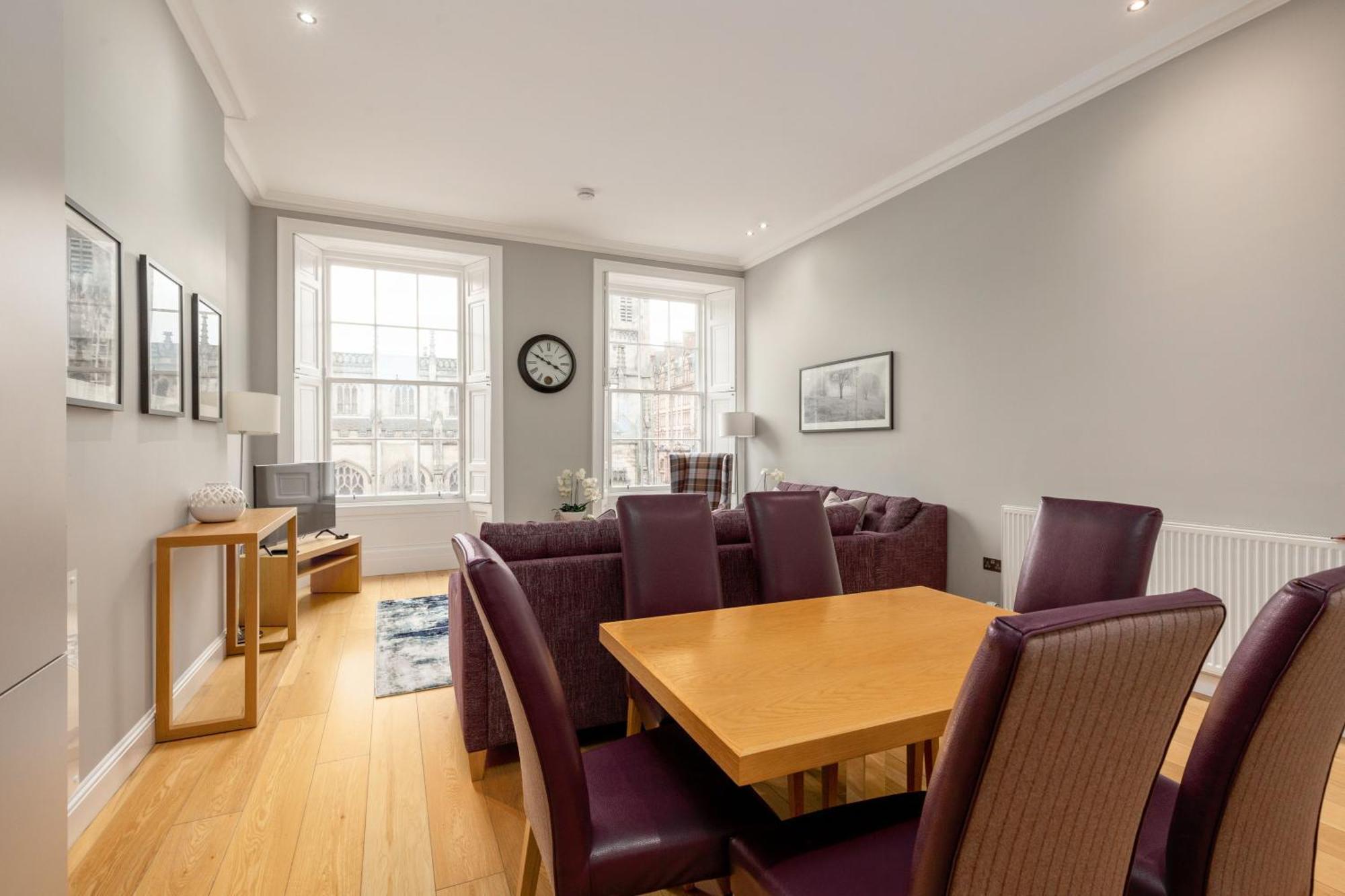 Destiny Scotland - Princes Street Residence เอดินบะระ ภายนอก รูปภาพ