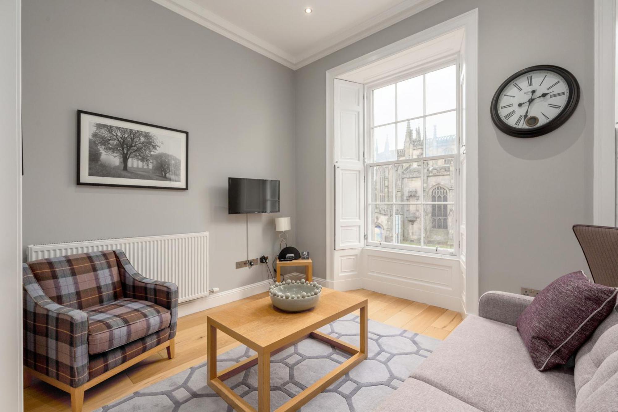 Destiny Scotland - Princes Street Residence เอดินบะระ ภายนอก รูปภาพ